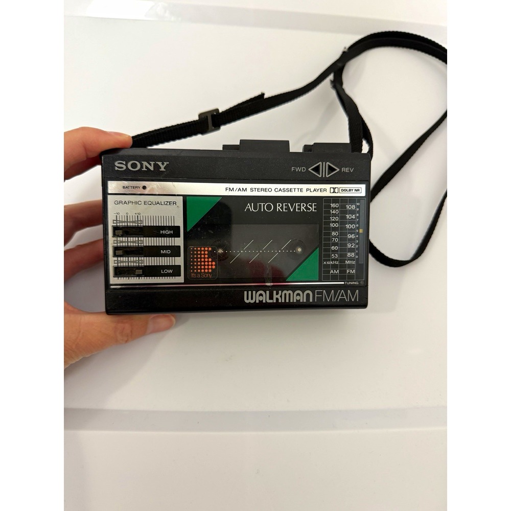 Sony Walkman WM-F18 AM/FM Cassette Player Auto Reverse Dolby NR  Tested Working